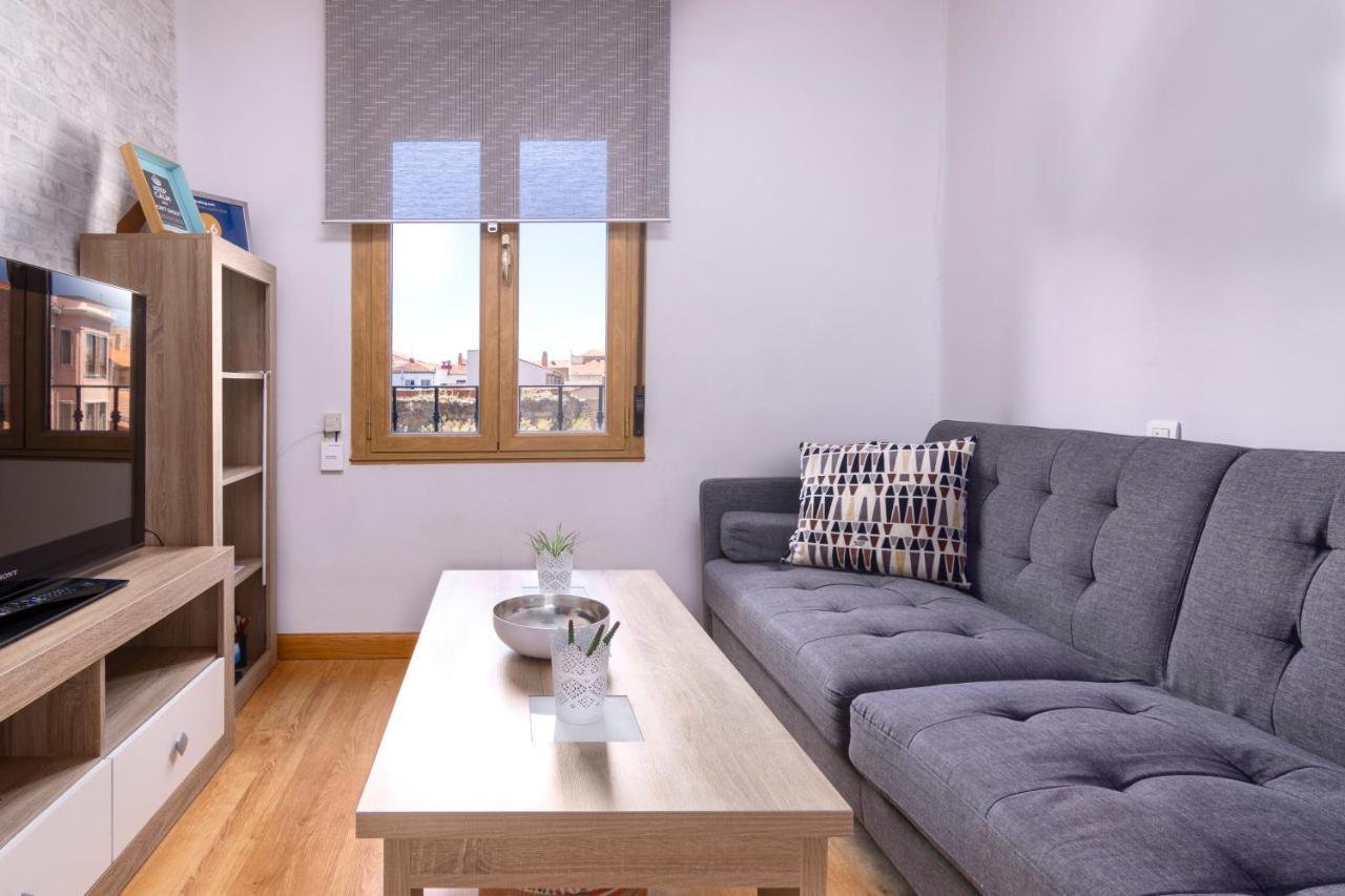 Apartamento La Muralla - Leonapartamentos ภายนอก รูปภาพ